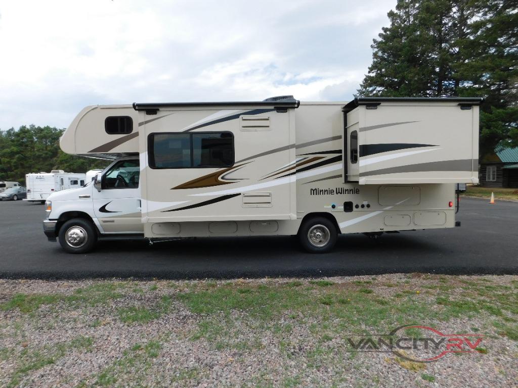 New 2024 Winnebago Minnie Winnie 26T Motor Home Class C at Van City RV, Kalispell, MT