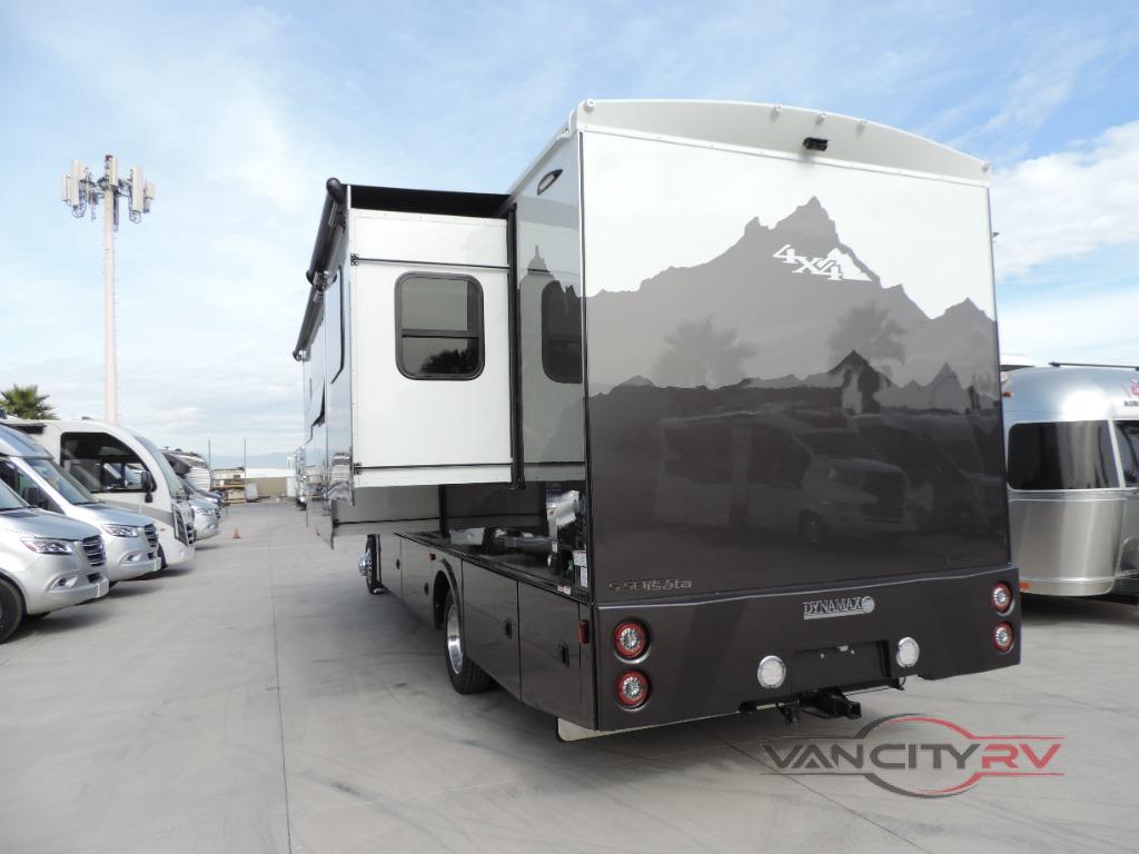 New 2024 Dynamax isata 5 30FW Motor Home Super C - Diesel at Van City ...