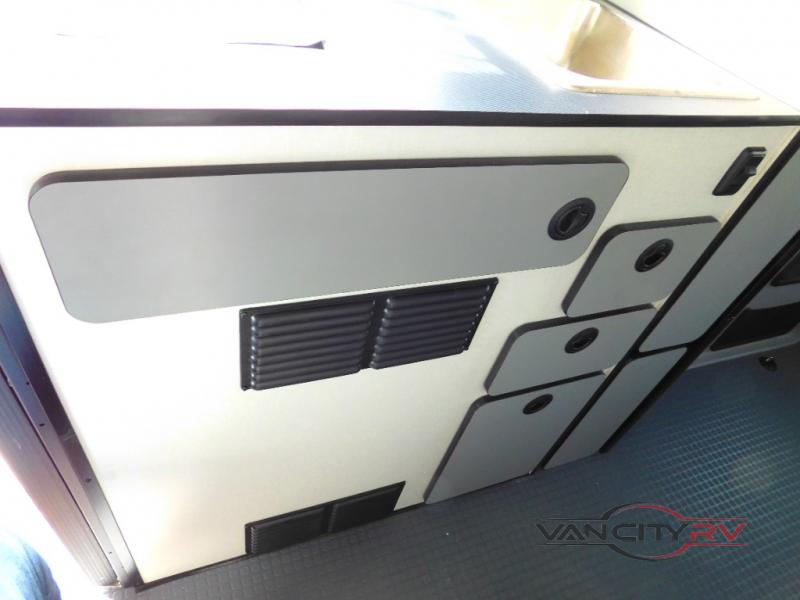 2025 Revel Sport/44N/2025 image-23