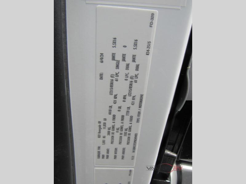 New 2025 Renegade Vienna 25RML Motor Home Class C - Diesel at Van