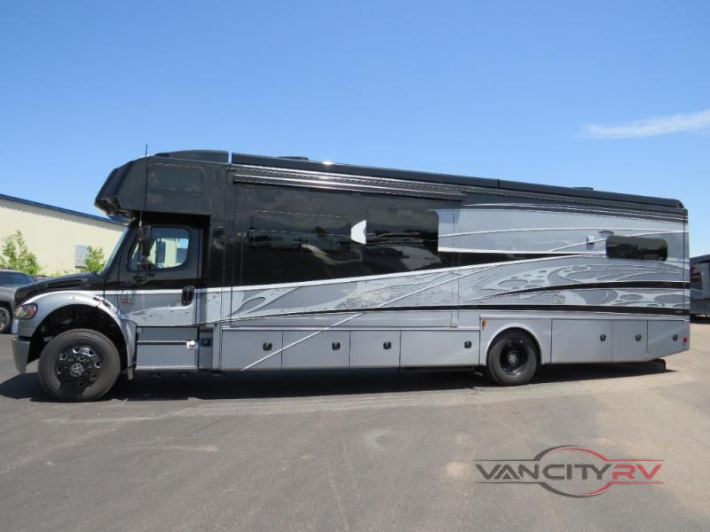 CAMPER　37 Sandpiper Luxury Fifth Wheel 383RBLOK | RV Wholesalers