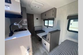 New 2025 Coachmen RV Clipper 3K Series 17FQ Photo
