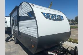 New 2024 Forest River RV Salem Select T176BQGT Photo