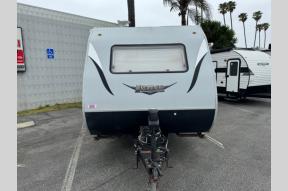 Used 2016 Lance Lance Travel Trailers 1575 Photo