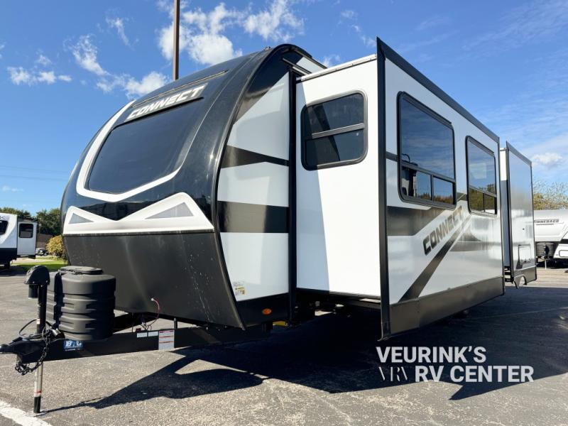 New 2025 KZ Connect C282FKK Travel Trailer at Veurink's RV and