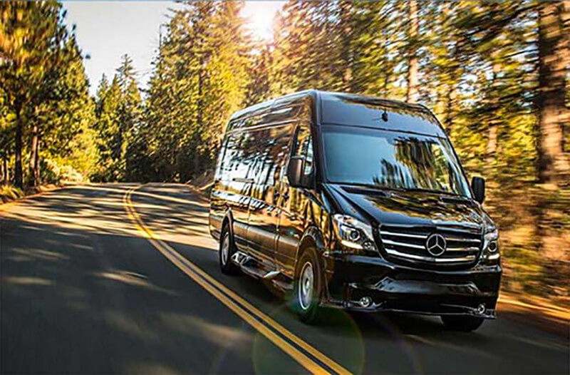 Midwest Automotive Designs Daycruiser Motor Home Class B - Diesel