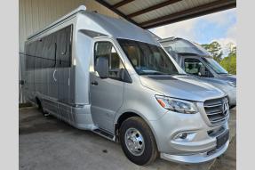 New 2025 Airstream Atlas E Photo