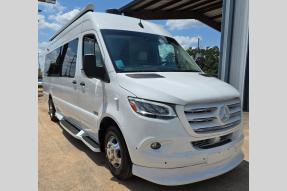 Used 2021 American Coach Patriot MD2 Photo