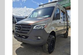 New 2025 Outside Van Syncline SYNCLINE Photo