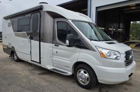 Used 2018 Leisure Travel WONDER W24MB Photo
