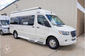 New 2025 Pleasure-Way Plateau TS Photo