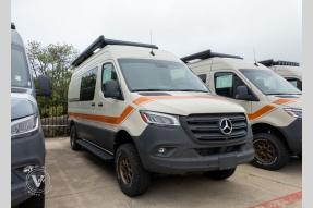 New 2025 Storyteller Overland Classic CLASSIC MODE Photo