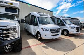 New 2026 Leisure Travel Unity U24TB Photo