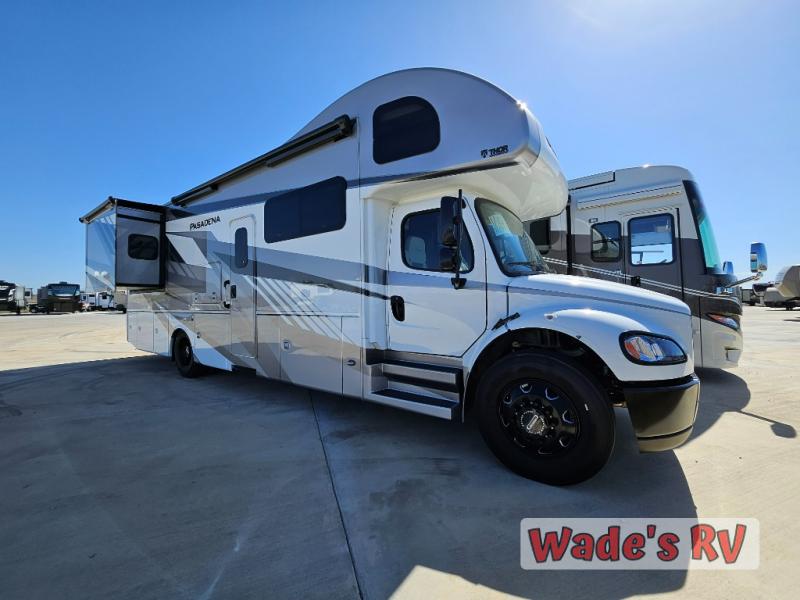 New 2024 Thor Motor Coach Pasadena 34XG Motor Home Super C