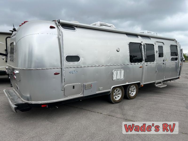 Used 2017 Airstream RV Flying Cloud 30 Bunk Travel Trailer at Wade's RV ...