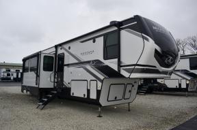 New 2024 Keystone RV Montana High Country 381TB Photo