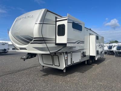 Front driver's side of this used fifth wheel for sale