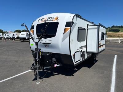 Beautiful pre-owned 2021 Rockwood Geo Pro for sale