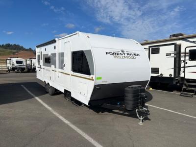 Front view of trailer.