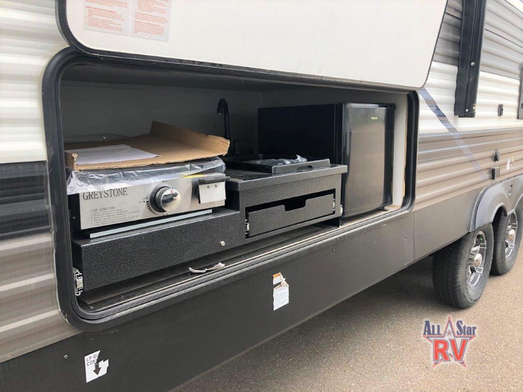 New 2023 Palomino Puma XLE Lite 30DBSC Travel Trailer at Western RV Country Sherwood Park AB 23R051