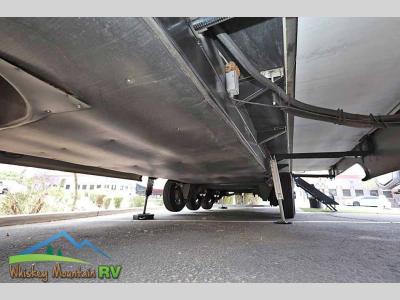 SPOTLESS RUST FREE UNDERCARRIAGE