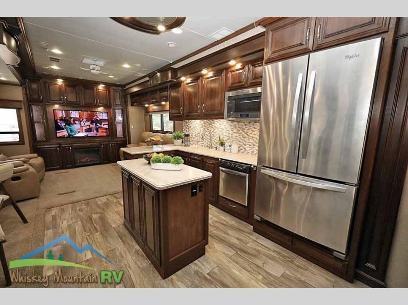 HUGE MAIN FLOOR LIVING SPACE