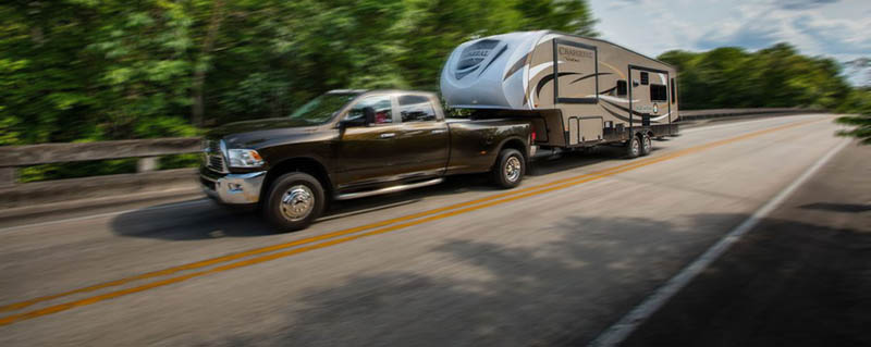 Truck Pulling Fifth-Wheel