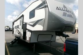 New 2023 Alliance RV Avenue 31BHS Photo