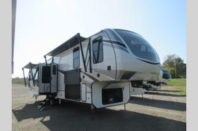 Used 2021 Alliance RV Paradigm 340RL Photo