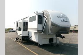 New 2025 Alliance RV Paradigm 385FL Photo