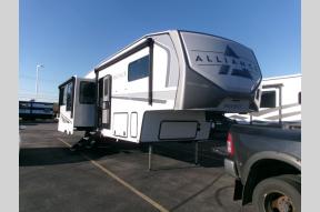 New 2025 Alliance RV AVENUE 32RLS Photo