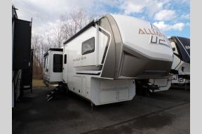 Used 2025 Alliance RV Paradigm 310RL Photo