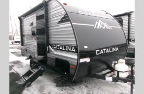 New 2025 Coachmen RV Catalina Summit Series 7 164BHX Photo