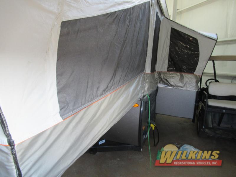 Used 2021 Forest River RV Flagstaff MAC Series 228D Folding Pop-Up ...