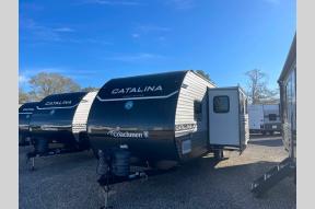 New 2024 Coachmen RV Catalina Legacy Edition 263BHSCK Photo