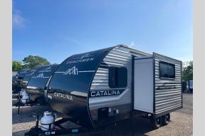 New 2025 Coachmen RV Catalina Summit Series 7 184RBS Photo