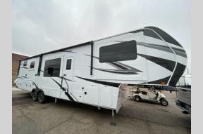 New 2024 Grand Design Solitude 380FL Photo