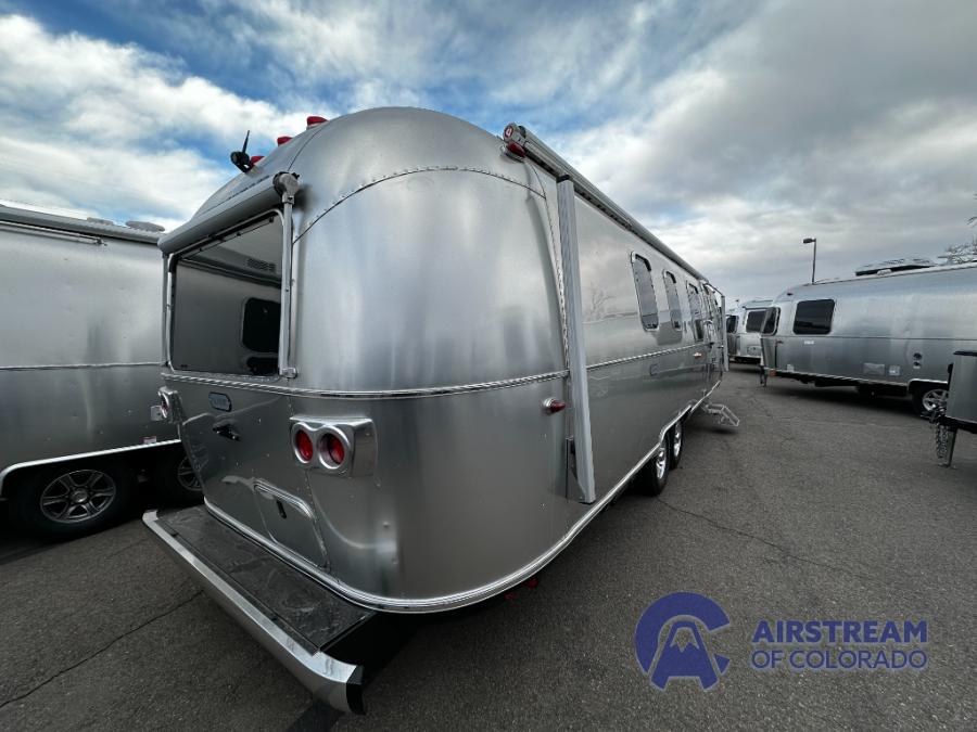 New 2024 Airstream RV Classic 33FBQ Travel Trailer at Windish RV Center