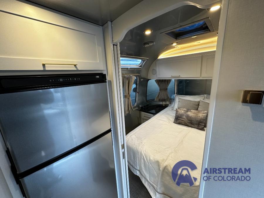 New 2024 Airstream RV Classic 33FB Travel Trailer at Windish RV Center
