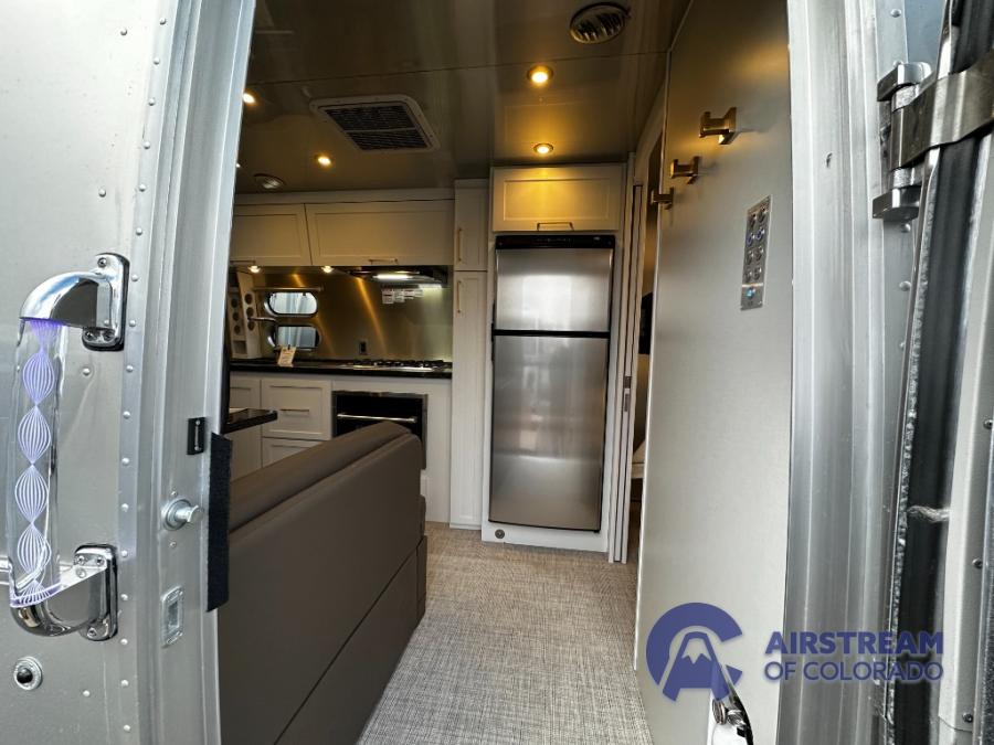 New 2024 Airstream RV Classic 33FBQ Travel Trailer at Windish RV Center