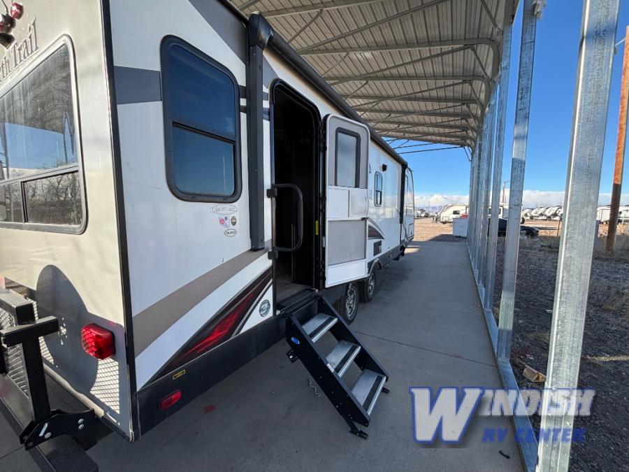RV listing image