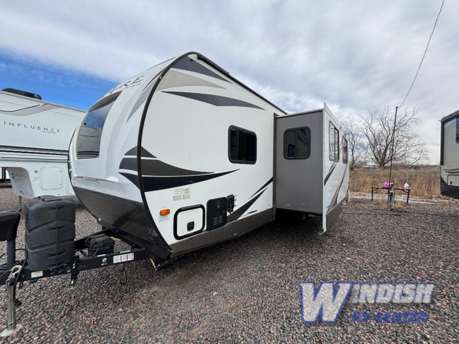 RV listing image