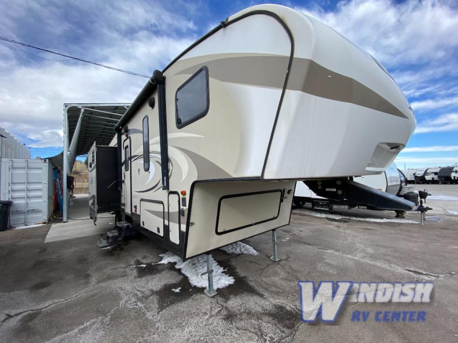 RV listing image