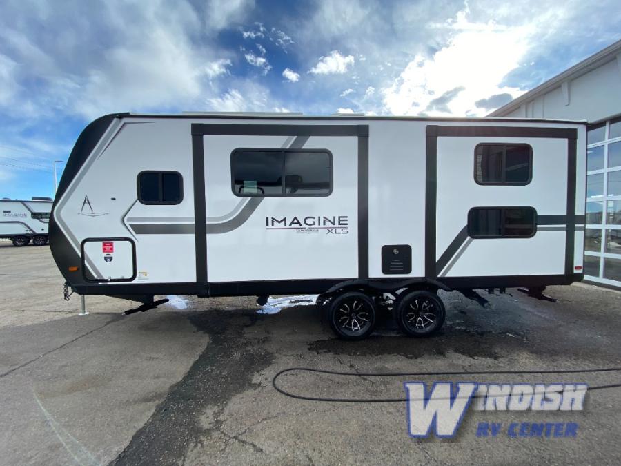 RV listing image