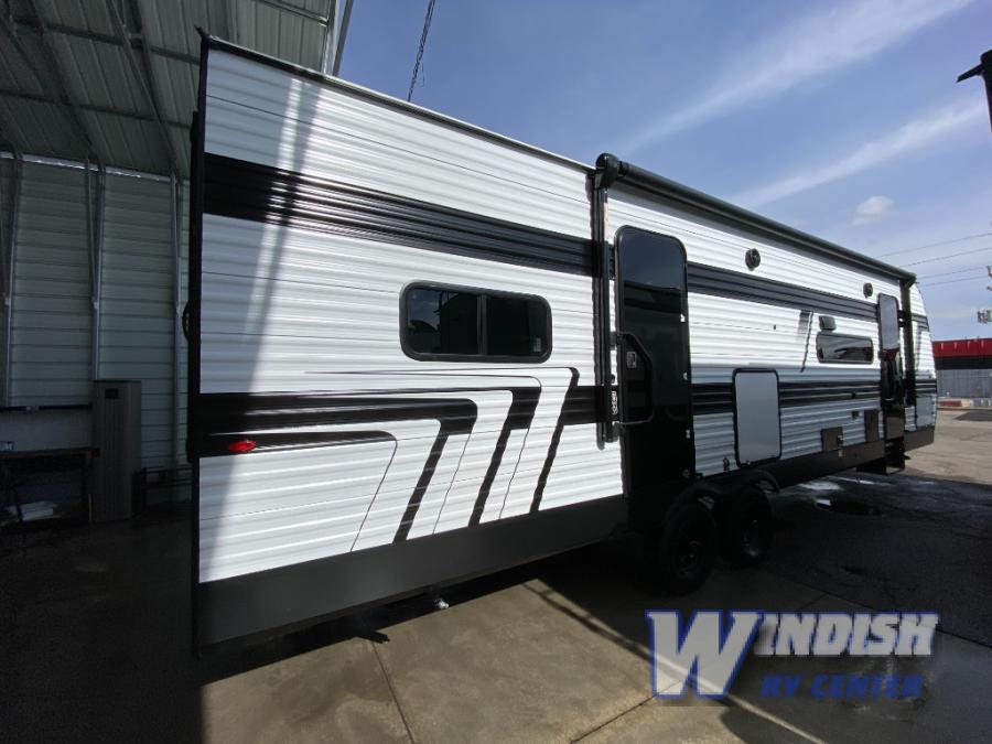 RV listing image