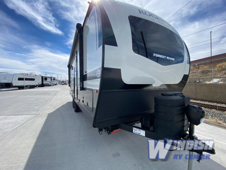 RV listing image
