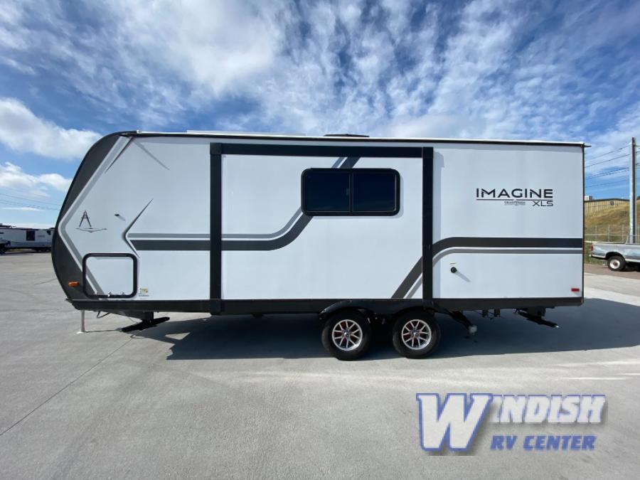 RV listing image