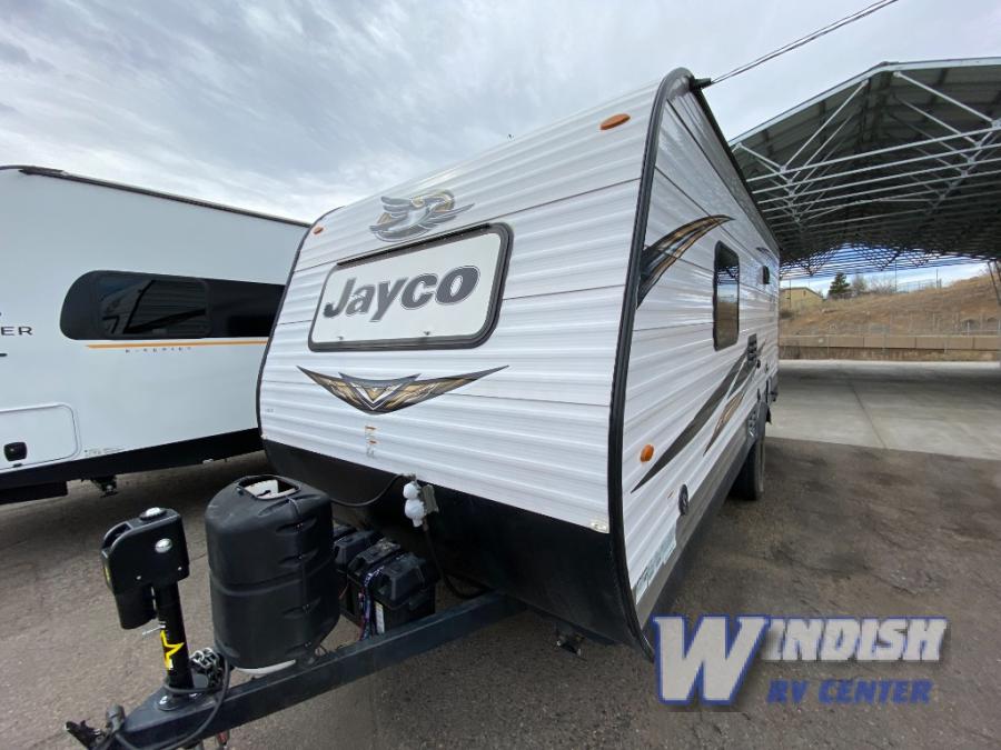 RV listing image