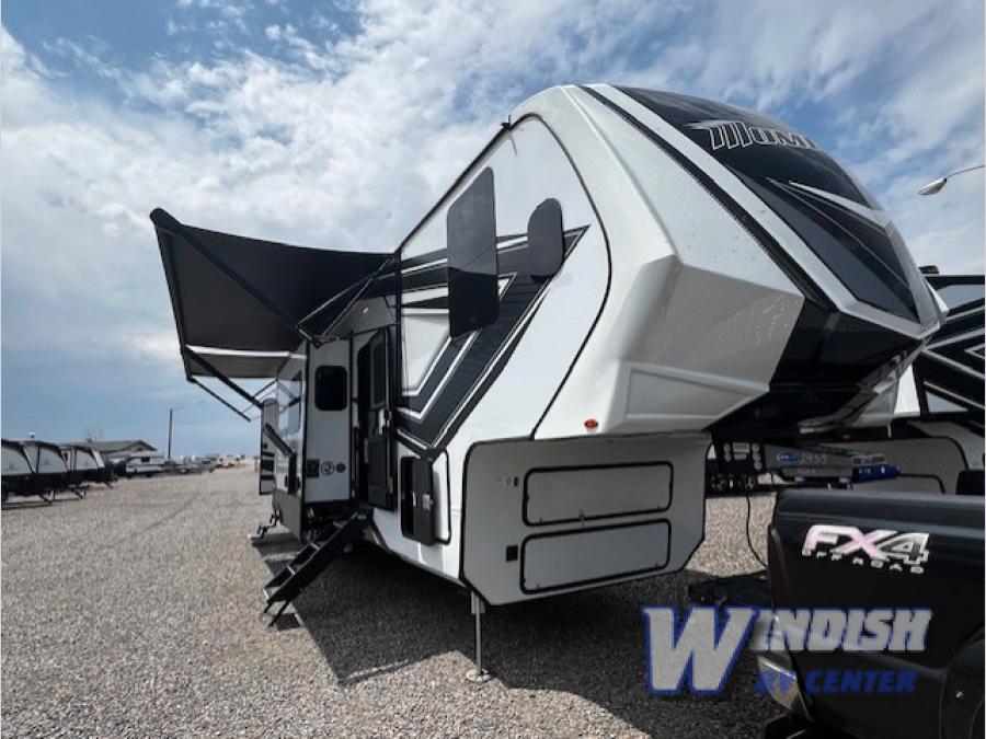 RV listing image