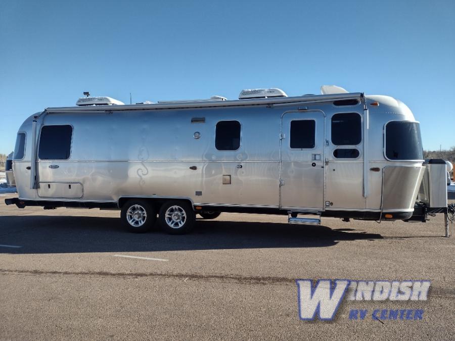 RV listing image